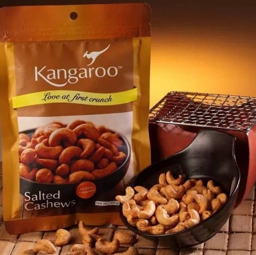Kangaroo Cemilan Kacang Kacangan Rasa Salted Cashewnuts Atau Mede Mete Asin Kemasan Bungkus Pouch 100g